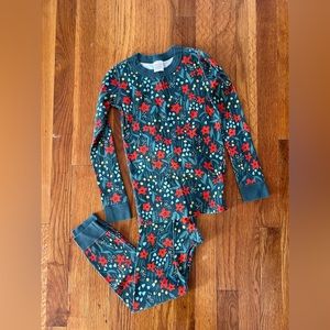 Hanna Andersson girls holiday Christmas pajamas size 6/7 120